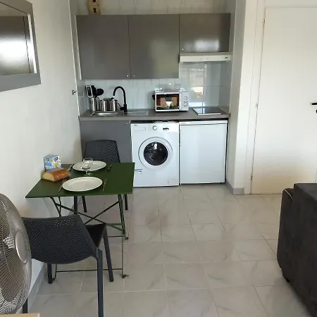 Studio Rez De Jardin Cap Neree Saint-Raphaël